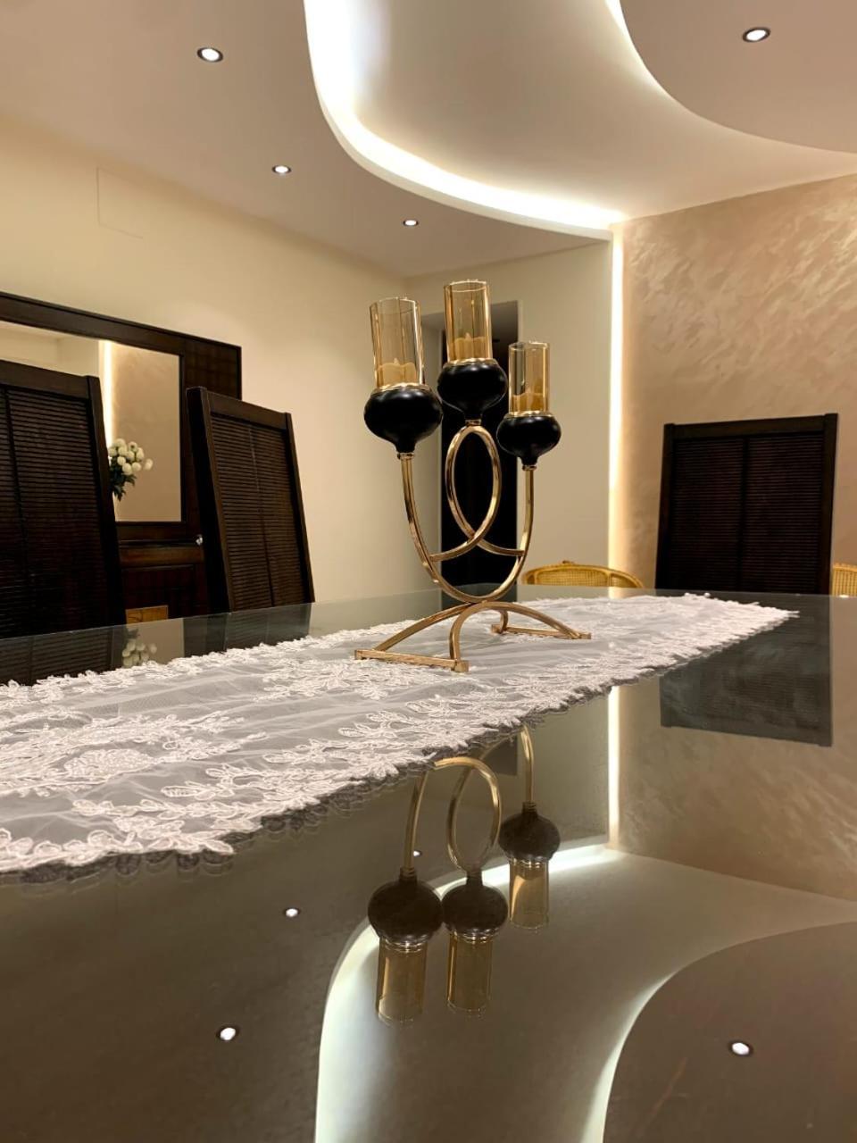 Apartment شقه فندقيه برج أم كلثوم Zamalek 3bd Kairo
