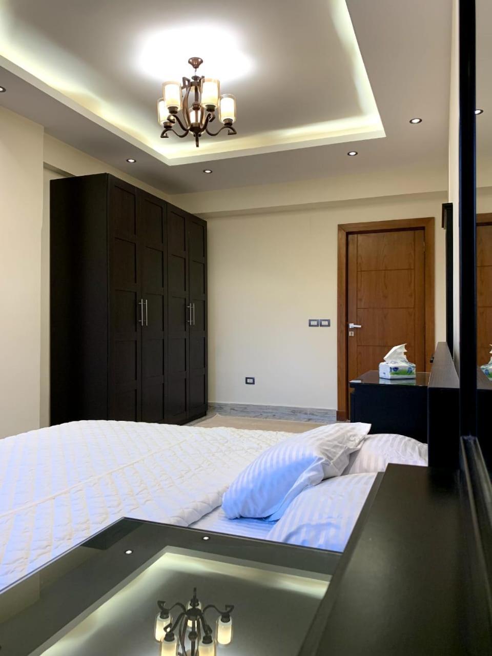 شقه فندقيه برج أم كلثوم Zamalek 3bd Kairo