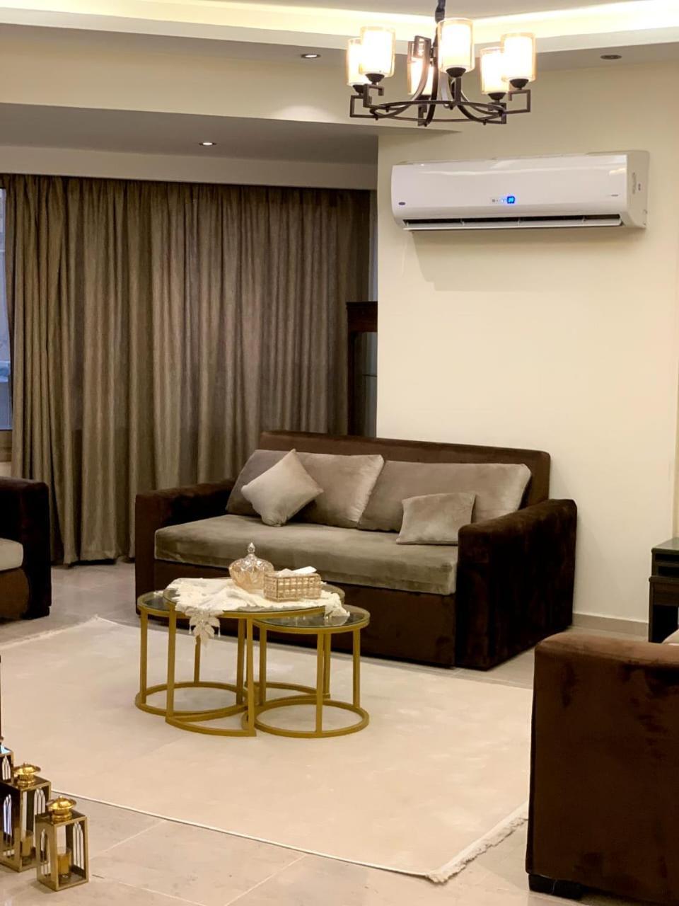 Apartment شقه فندقيه برج أم كلثوم Zamalek 3bd Kairo